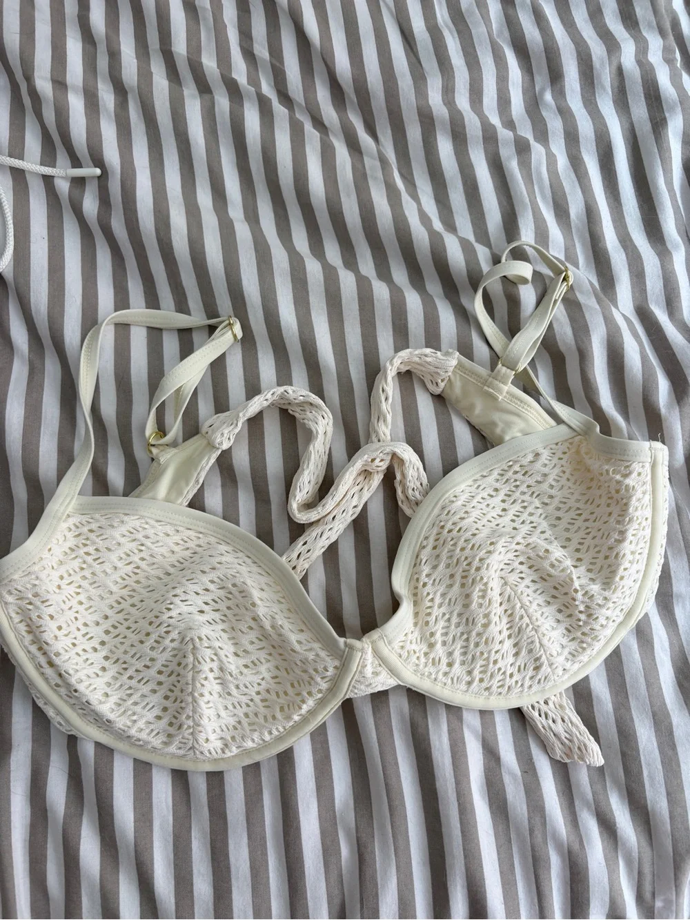 Monday Swimwear Capri Top - Ivory Crochet